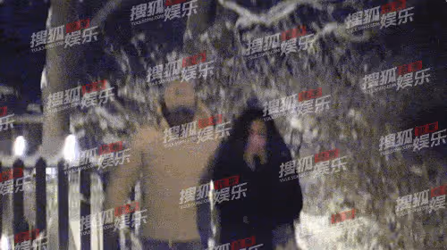 已婚玩很大！最強小三女星「深夜帶男人回家」摸腿過夜全被拍　老公也出軌「夫妻各玩各的」私下超精彩