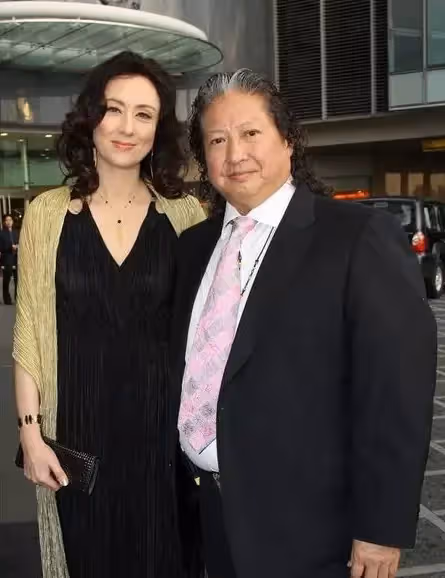 洪金寶「混血愛女」真容曝光！爸爸說她「世界第一漂亮」　38歲「被父兄傾力保護」至今未嫁