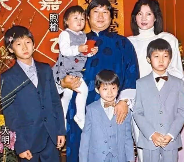 洪金寶「混血愛女」真容曝光！爸爸說她「世界第一漂亮」　38歲「被父兄傾力保護」至今未嫁
