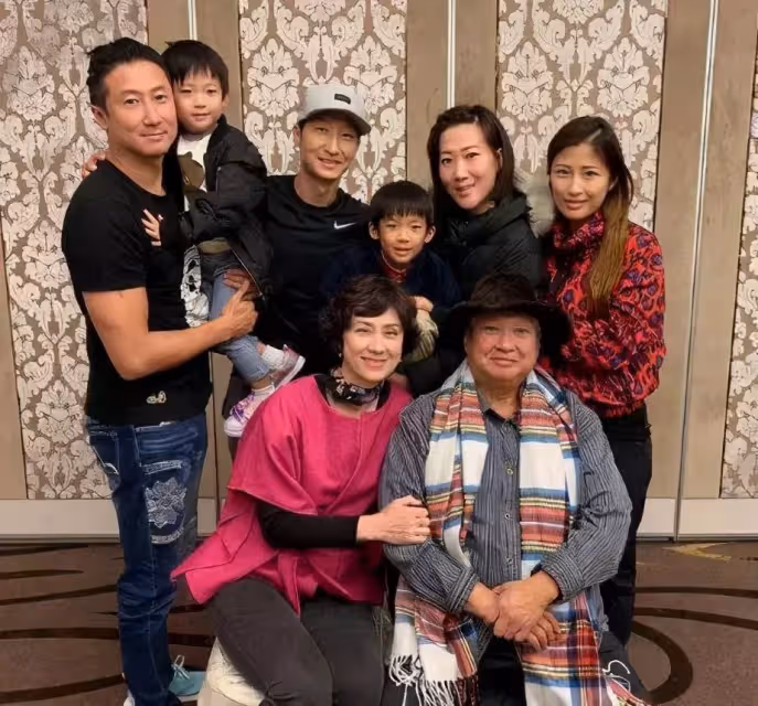洪金寶「混血愛女」真容曝光！爸爸說她「世界第一漂亮」　38歲「被父兄傾力保護」至今未嫁