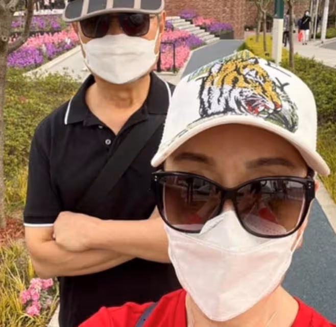 夏台鳳與小25歲老公上海隔離,用蔥換鄰居乳鴿牛肉,稱感動到快哭