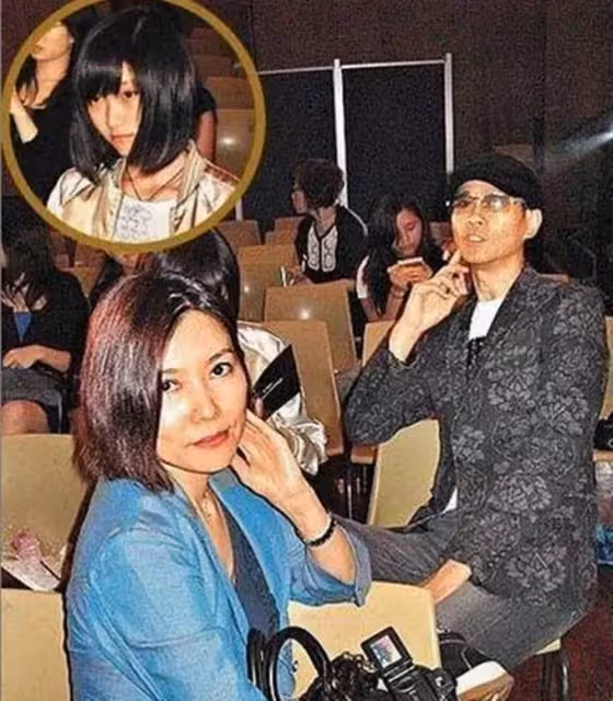 鄭少秋4個女兒近照罕曝光,30嵗鄭詠恩性感漂亮,長女鄭安儀斯文清秀,麼女鄭詠曦低調溫柔,網友:秋官好福氣