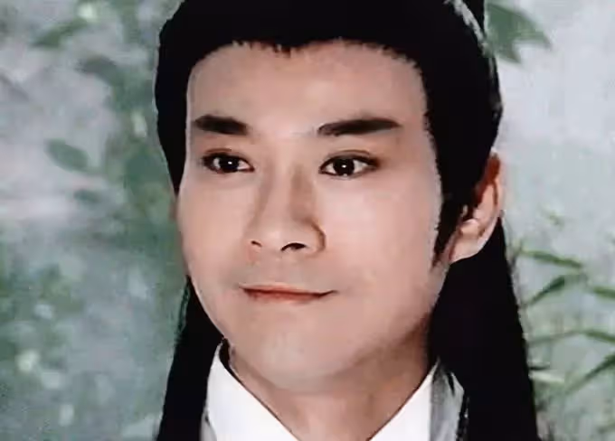 鄭少秋4個女兒近照罕曝光,30嵗鄭詠恩性感漂亮,長女鄭安儀斯文清秀,麼女鄭詠曦低調溫柔,網友:秋官好福氣