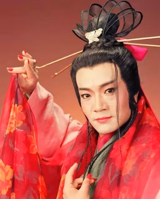 不是誰都能演東方不敗，9位扮演者，有人成了經典，有人成了笑柄