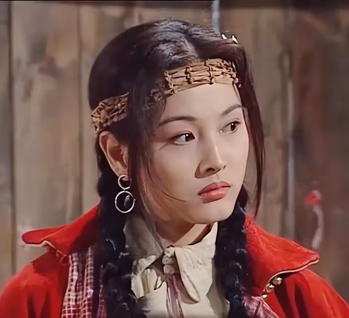 還記得《粉紅女郎》男人婆嗎？答應2次求婚皆反悔「老公不肯放棄」　第3次突襲成功「18年婚姻嫁對人」