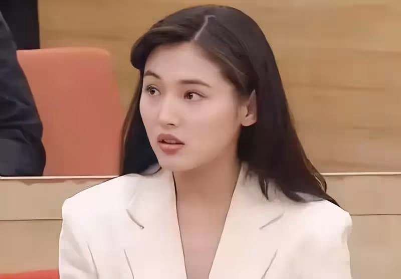 還記得《粉紅女郎》男人婆嗎？答應2次求婚皆反悔「老公不肯放棄」　第3次突襲成功「18年婚姻嫁對人」