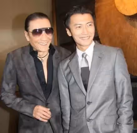薑大衛兒子被批長相不及老爸,狄龍兒子為其抱不平「兒子比爸帥!」盤點10對「頂流」明星父子檔:劉德華也上榜了
