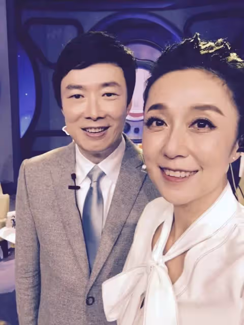 花2千萬斷開前夫!李明依曝「雙方各自碰到人生考驗」盡釋前嫌 「重新當回朋友」每周越洋視訊:做夢想不到