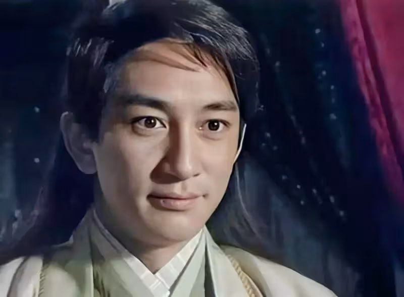 張無忌不要亂演,滿臉油膩,以老扮嫩太尷尬,濾鏡都拯救不了!