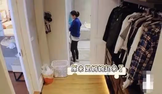 客廳大到能跑步!賈靜雯「千萬豪宅」奢華又大氣,一家五口幸福滿滿惹人羨:真正的人生贏家