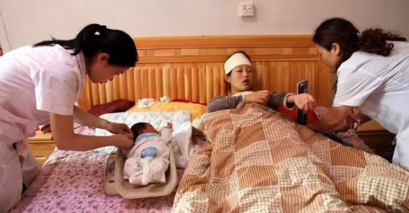 娘家坐完月子回家，滿地狼藉，婆婆：回來了就別閒著，快收拾乾淨