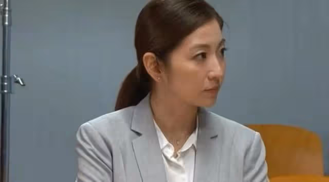 期待！TVB當紅女星與12年前「老公」再續前緣，二人樣貌竟無變化