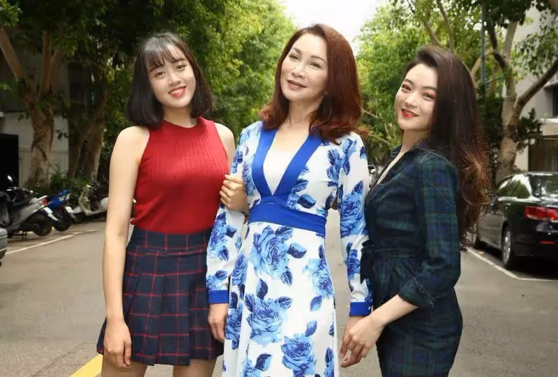 母女相差40歲!張瓊姿「試管5次終得女」不喊苦:感情似三姊妹「丈夫經歷2場大病」結婚27年共患難