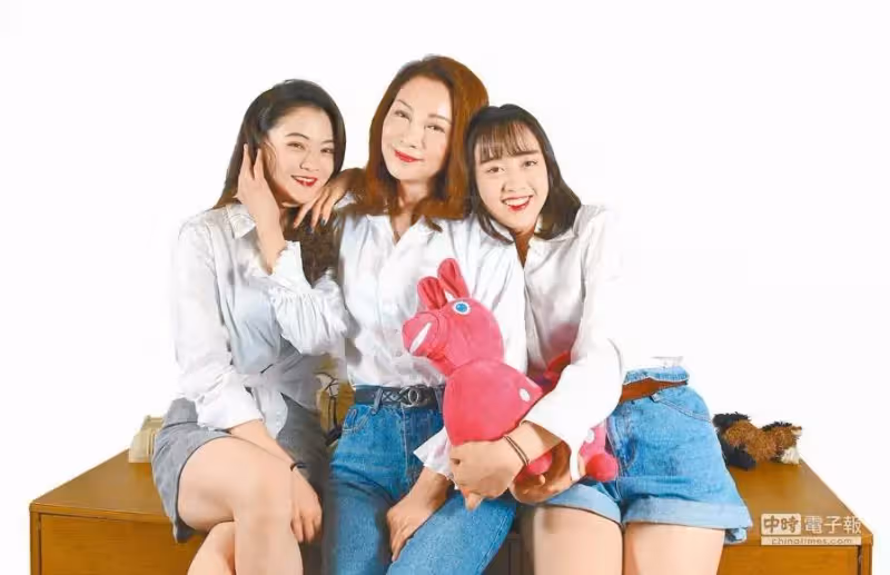 母女相差40歲!張瓊姿「試管5次終得女」不喊苦:感情似三姊妹「丈夫經歷2場大病」結婚27年共患難