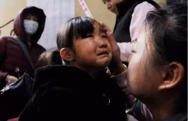 爸爸姓「房」給女兒取名卻受盡委屈:上課舉手老師都不理我 ,老師忙喊冤:不敢點她名