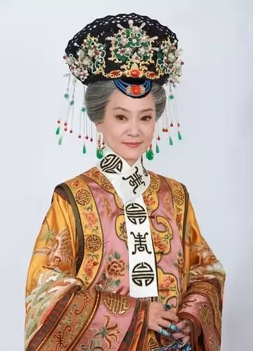 一眼誤終身！60歲劉雪華「年輕時多張照片」流出，五官大氣清純水嫩 ：真正的美人
