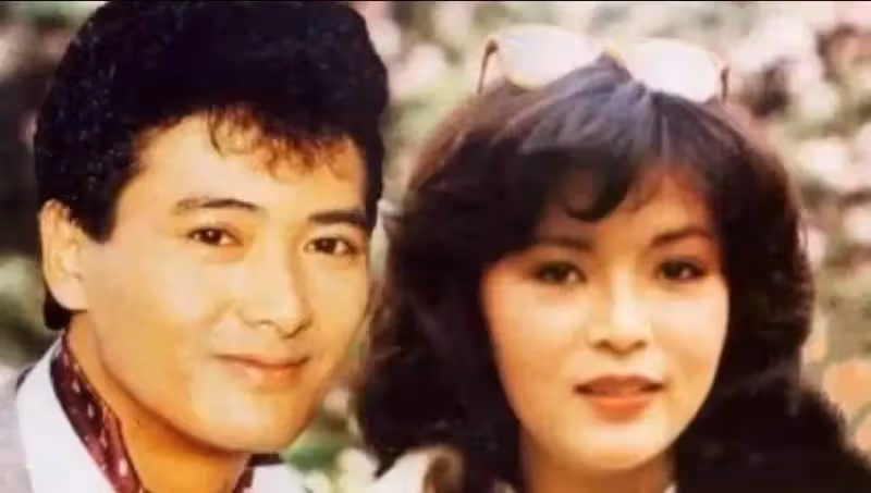 「小龍女」陳玉蓮近況曝光，純素顏略顯老態卻依舊氣質優雅，61歲單身一人，網友：怪不得曾讓劉德華癡迷