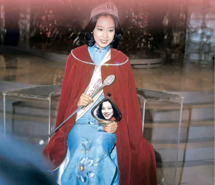 「最美港姐」朱玲玲50歲二嫁百億豪門，今63歲風采依舊，同框冠軍媳婦似姐妹，網嘆：這就是「天生富貴命」