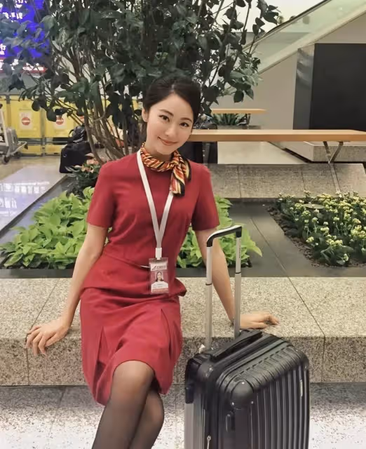 TVB人氣女星約滿離巢！入行5年成龍套專業戶，在冬天泡冷水演浮...屍 網友：太敬業了