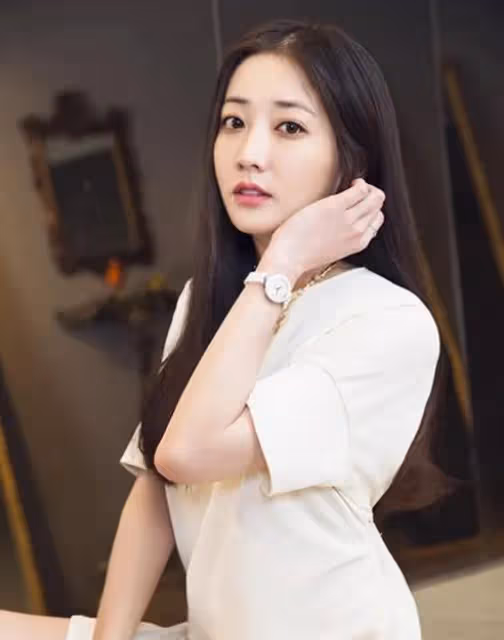 崔貞媛:憑藉「羅美七」爆紅,為何41歲不婚?