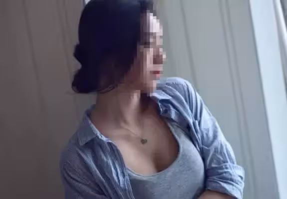 妻子懷孕待產,丈夫跟別的女人曖昧,妻子:怪自己懷孕不能滿足他
