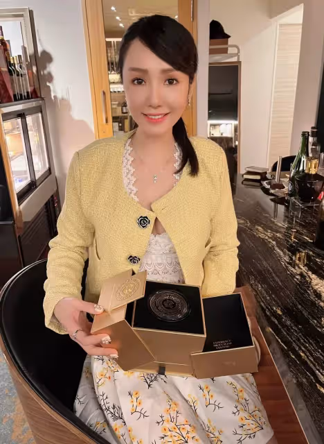 善意被誤解！女星伸援手「給街友600塊」遭酸：難怪乞丐那麼多　氣回「良心被吃了嗎」曝真相被讚翻