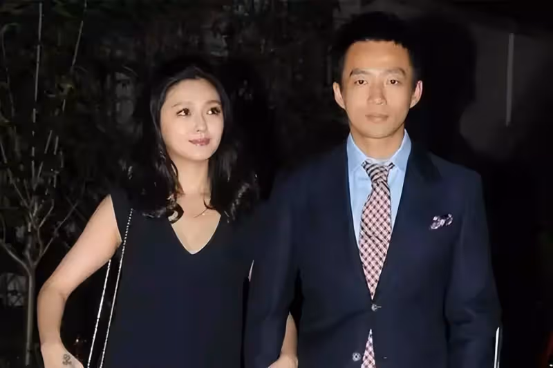 臺媒狗仔又來了，曝陳建州暴打汪小菲原因：推了小S和懷孕的大S