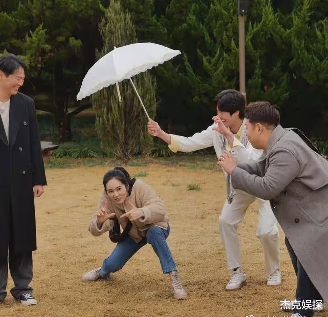 韓佳人消失4年後復出,罕見與老公上綜藝秀恩愛,自曝流產引熱議