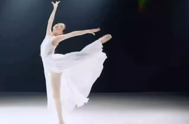不一樣的星二代！小S14歲女「拿下亞洲代言」表現力被怒贊，媽媽曾育買衣不可過1000