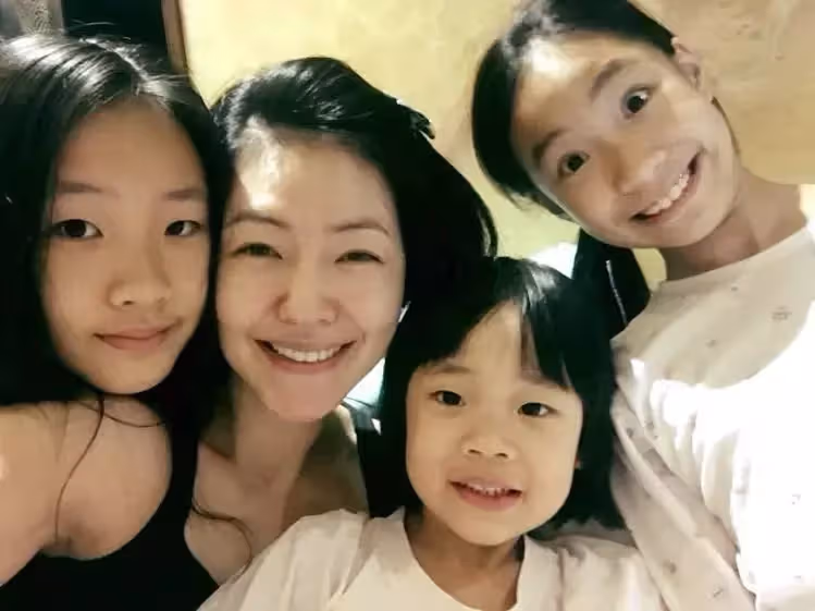 不一樣的星二代！小S14歲女「拿下亞洲代言」表現力被怒贊，媽媽曾育買衣不可過1000