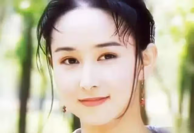 願作鴛鴦不羨仙!丈夫為了「不分房睡」主動切除扁桃體,身家50億卻「獨寵愛妻」13年:她何德何能?