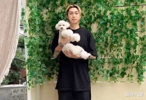 好甜!韓國知名說唱歌手結婚啦!逃離狗公司之後的他生活越來越好了!
