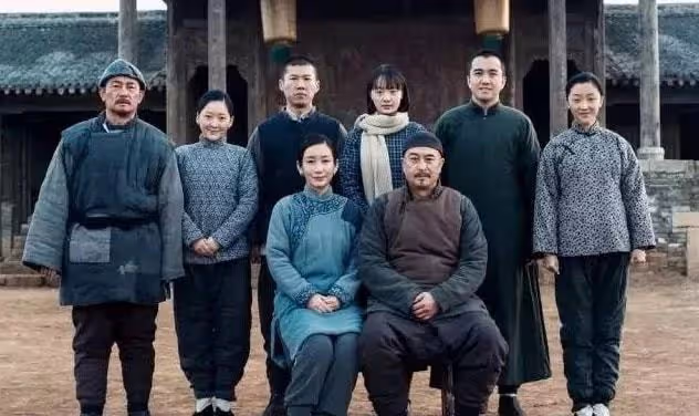 《白鹿原》幕後：李夢被換董潔戲份被刪，何冰架不住李沁的性感