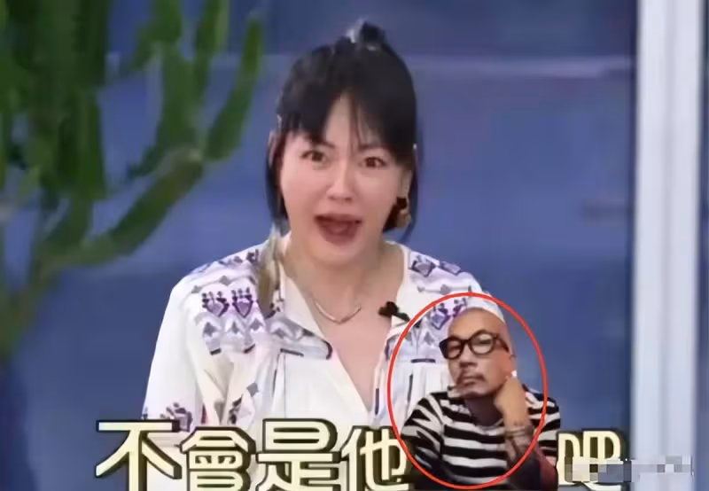 小S五十步笑百步，奚落任家萱男友身高，網友狠狠反擊：至少人家不打女人