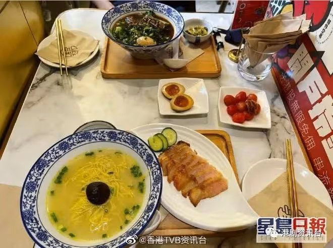林峯Skin Head造型示人！陪老婆囡囡行山頂享受親子樂