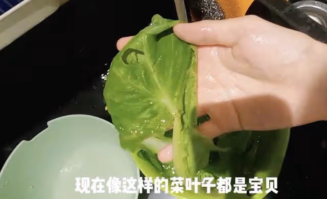 鄭愷老婆曬隔離日常:豪宅內搭帳篷看夜景很愜意,1歲女兒罕露面