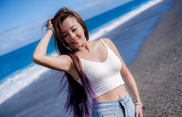 又一TVB知名女星自曝確診!有輕微咳嗽和喉嚨痛,吃藥隔離後康復