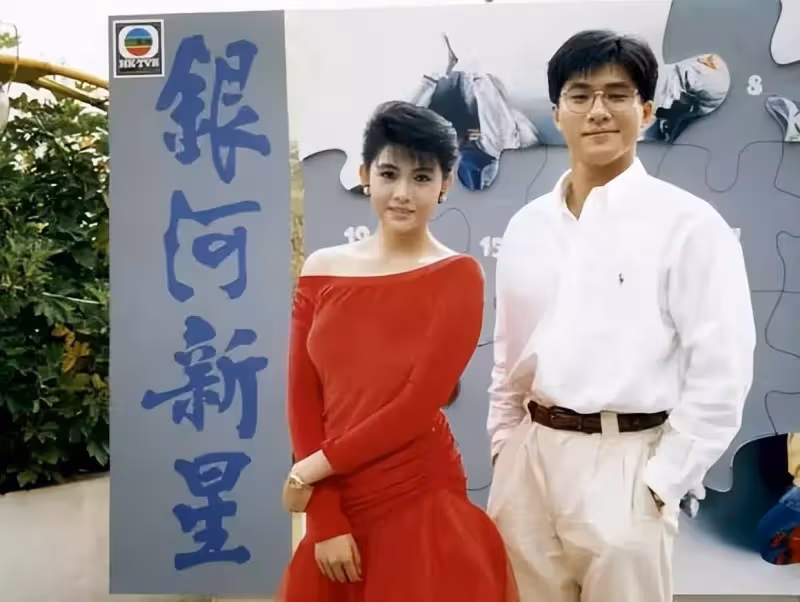 愛而無果的感情多遺憾?把曾華倩和周星馳放一起看,答案就出來了