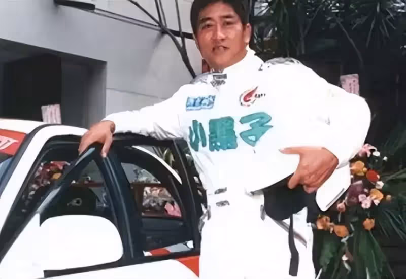 19年過去了才知道:柯受良生前仗義提攜的港星大佬,都沒白幫