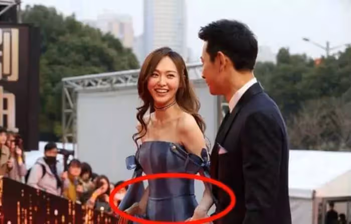 真是一胖毀所有,劉亦菲仙氣全無,熱巴長胖的部位讓人尷尬