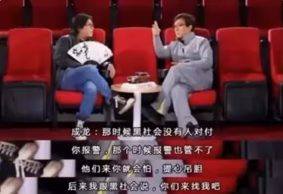 樂壇實力比肩王菲！巔峰期「嫁相戀16年初戀」低調生子做慈善　出道26年零緋聞「家世背景強大」無人敢惹