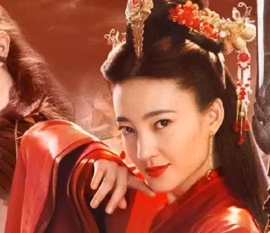 都說劉亦菲太清純無法演蘇妲己！甩出定妝照後，才知道什麼叫「紅顏」
