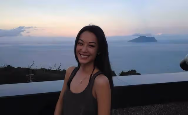 香港知名女星復出做網紅!因醜聞退圈成珠寶商,已成三孩之母
