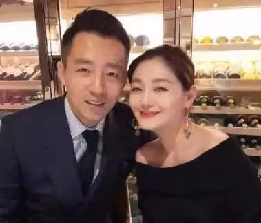 大S年輕時有多美?十年前未P照片曝光,被劉德華稱讚美似張曼玉,周渝民誇她是仙女