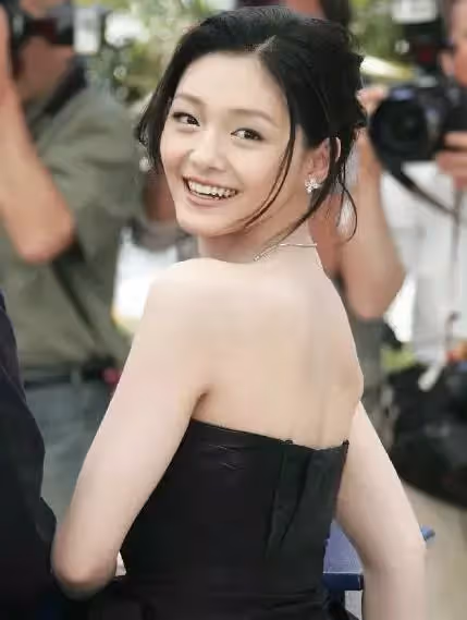 大S年輕時有多美?十年前未P照片曝光,被劉德華稱讚美似張曼玉,周渝民誇她是仙女