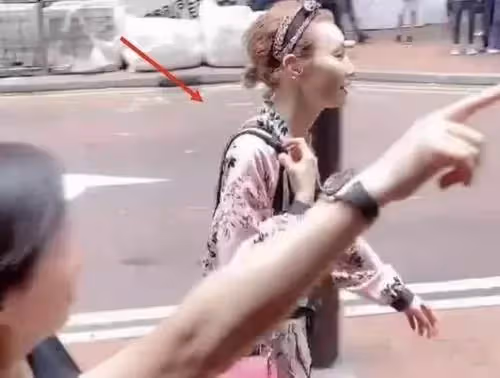 張曼玉自嘲老了沒人記得,素顏禿眉駝背,但氣質卻不減半分!