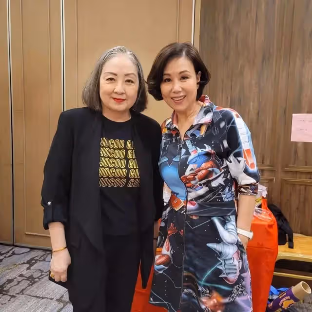 老戲骨大聚會!胡楓、羅蘭、盧苑茵等老戲骨歡聚一堂 佘詩曼也陪媽媽出鏡 網友:大家都很慈眉善目