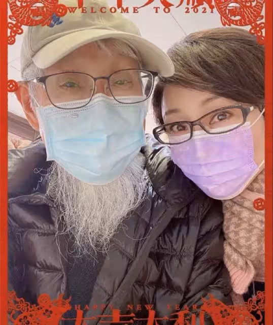 陳法蓉陪84歲老父過年,54歲享受單身,照顧父親與父同住,網友:真是有女萬事足