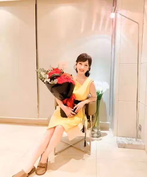 老態驚人!葉童身形暴瘦 美顏狀態下「滿臉皺紋」 比大七歲趙雅芝老太多!網歎:歲月催人老