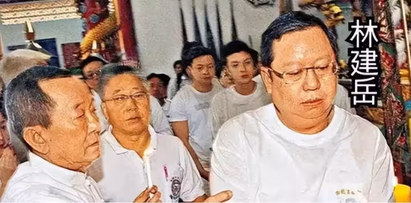 被港圈視若神明的白龍王，梁朝偉認他做乾爹，為何一生不見劉嘉玲
